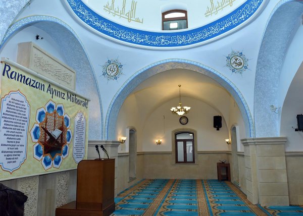 Zakir Fərəcov Corat qəsəbə məscidində - FOTOLAR Zakir Fərəcov Corat qəsəbə məscidində - FOTOLAR