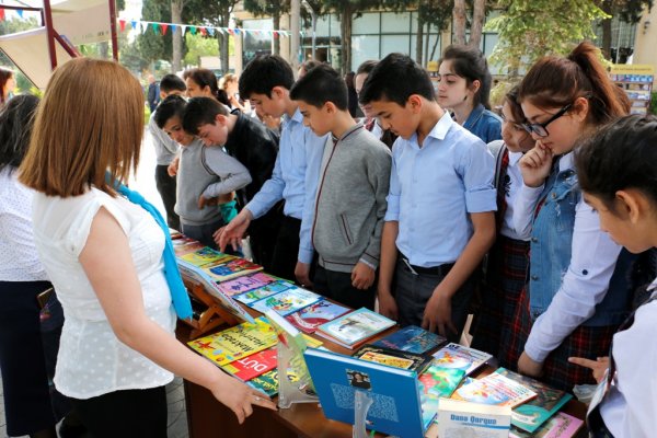 Sumqayıtda kitab bayramı - FOTOLAR