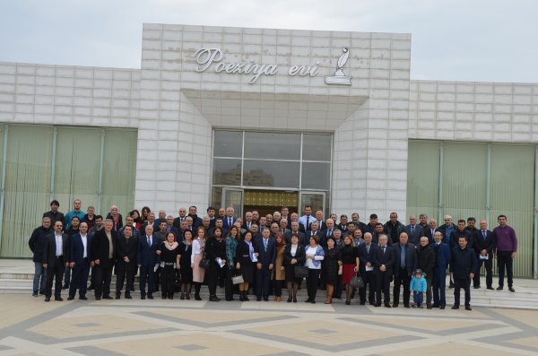 Orijinal düşüncəsilə yeni sözlər, fikirlər deyən "Köhnə Sumqayıtlı" - FOTOLAR