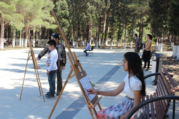 AXC-nin 100 illiyi münasibətilə Sumqayıtda açıq səma altında etüd keçirilib - FOTO
