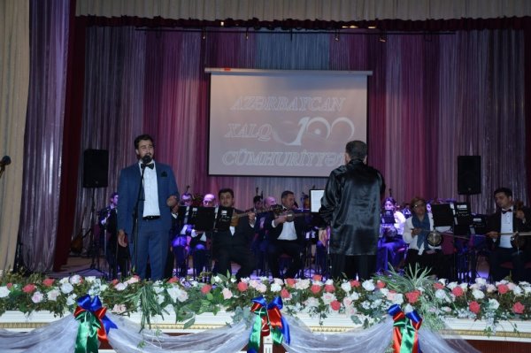 Sumqayıt Regional Mədəniyyət İdarəsinin Xalq Çalğı Alətləri Orkestri abşeronlular üçün konsert verib Sumqayıt Regional Mədəniyyət İdarəsinin Xalq Çalğı Alətləri Orkestri abşeronlular üçün konsert verib
