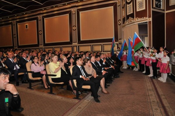 Sumqayıt Regional Mədəniyyət İdarəsinin Xalq Çalğı Alətləri Orkestri abşeronlular üçün konsert verib Sumqayıt Regional Mədəniyyət İdarəsinin Xalq Çalğı Alətləri Orkestri abşeronlular üçün konsert verib