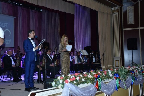 Sumqayıt Regional Mədəniyyət İdarəsinin Xalq Çalğı Alətləri Orkestri abşeronlular üçün konsert verib Sumqayıt Regional Mədəniyyət İdarəsinin Xalq Çalğı Alətləri Orkestri abşeronlular üçün konsert verib