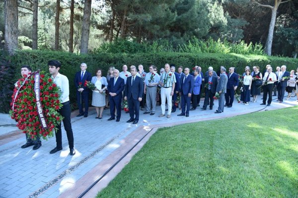 Dünya alimləri Sumqayıta niyə  toplaşmışdı? -FOTOLAR
