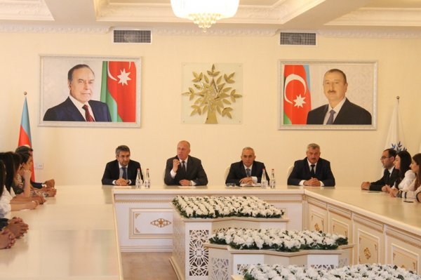 Sumqayıtda Azərbaycan Xalq Cümhuriyyətinin 100 illiyi münasibətilə tədbir keçirilib - FOTOLAR