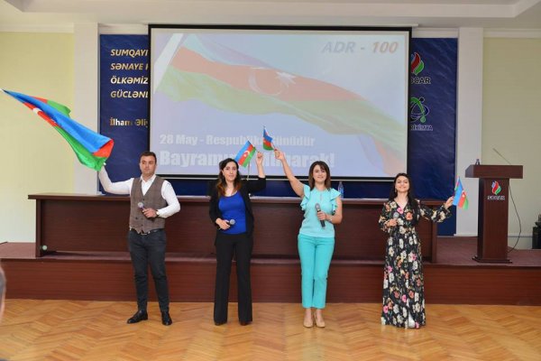 Sumqayıtda kimyaçılar AXC-nin 100 illiyini qeyd ediblər -FOTOLAR