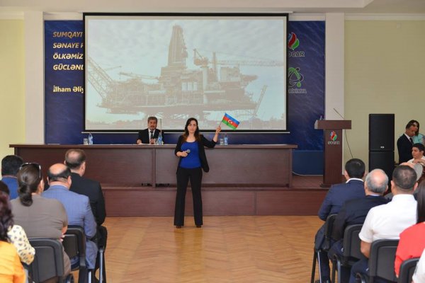 Sumqayıtda kimyaçılar AXC-nin 100 illiyini qeyd ediblər -FOTOLAR