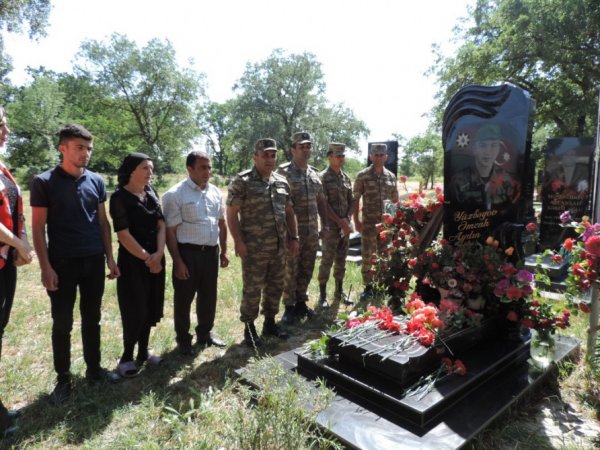 Sumqayıt kollecinin məzunu şəhid  olub: 3-cü dərəcəli medala layiq görüldü - FOTOLAR
