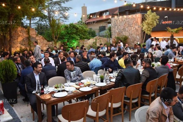 Mənsimov 500 azərbaycanlı tələbəni topladı - İstanbulda Mənsimov 500 azərbaycanlı tələbəni topladı - İstanbulda