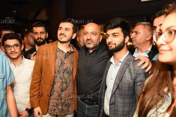 Mənsimov 500 azərbaycanlı tələbəni topladı - İstanbulda Mənsimov 500 azərbaycanlı tələbəni topladı - İstanbulda