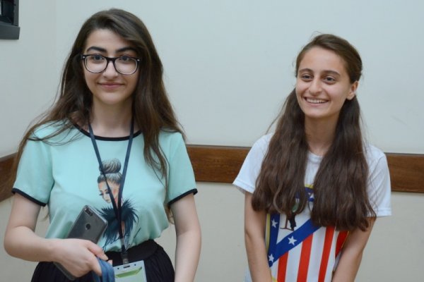 Yeddi yüz bal toplayan sumqayıtlı Cahan Həşimzadə bu universiteti seçdi - FOTOLAR