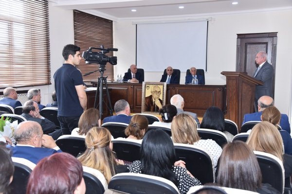 Sumqayıtın ilk fəlsəfə elmləri doktoru 90 yaşında: Onun həyat və fəaliyyəti gənclər üçün örnəkdir –VİDEO + FOTOLAR Sumqayıtın ilk fəlsəfə elmləri doktoru 90 yaşında: Onun həyat və fəaliyyəti gənclər üçün örnəkdir –VİDEO + FOTOLAR