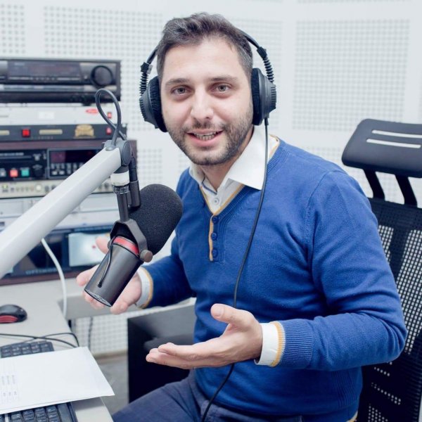 Azərbaycanlı teleaparıcı qızı ilə veriliş aparacaq: "Övladıma vaxt ayıra bilmirdim, ona görə də…" - FOTO Azərbaycanlı teleaparıcı qızı ilə veriliş aparacaq: "Övladıma vaxt ayıra bilmirdim, ona görə də…" - FOTO