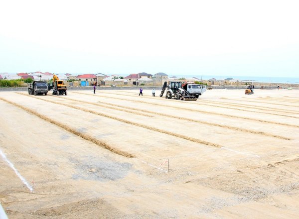 "Sumqayıt"a məxsus stadionda meydanın örtüyünün dəyişdirilmə prosesinə başlanılıb "Sumqayıt"a məxsus stadionda meydanın örtüyünün dəyişdirilmə prosesinə başlanılıb