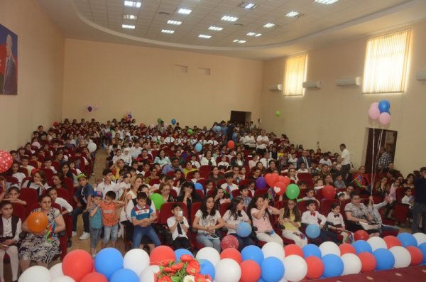 Qubadlı rayon İcra Hakimiyyəti uşaqları belə təbrik etdi - FOTOLAR
