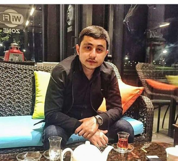 Əvvəl nişanlısı, sonra özü qəzada HƏLAK OLDU – İlinə bir gün qalmış qardaşı ölən Ayselin ailə dramı – FOTOLAR Əvvəl nişanlısı, sonra özü qəzada HƏLAK OLDU – İlinə bir gün qalmış qardaşı ölən Ayselin ailə dramı – FOTOLAR