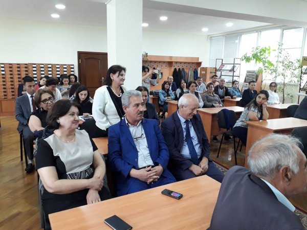 Sumqayıtda "Sən kimsən, Armando?" - FOTOLAR Sumqayıtda "Sən kimsən, Armando?" - FOTOLAR