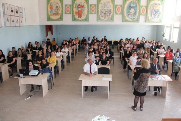 Sumqayıtda "Uşaqlar və insan alveri: vəziyyət,müdafiə vasitələri və metodlar" - FOTOLAR