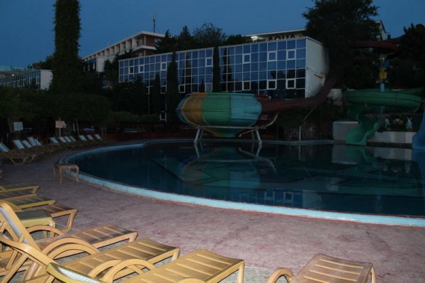 “AF Holding” 400 otaqlıq yeni hotelin inşasına start verdi