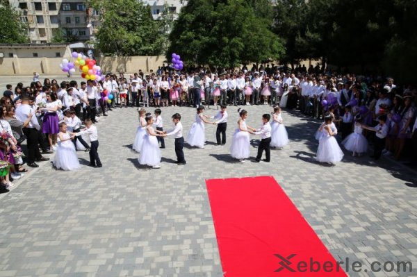 İcra başçısı "Son zəng" tədbirində iştirak edib - FOTO