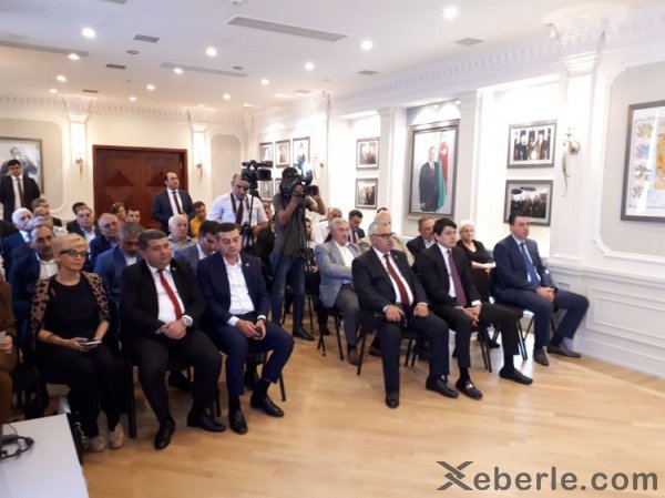 Tbilisidə Azərbaycanın Milli Qurtuluş günü qeyd olunub - FOTOLAR