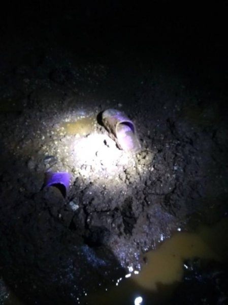 İtkin düşən 3 yaşlı qız görün hardan tapıldı: əvvəlcə ayaqqabıları, sonra isə özü... - FOTO İtkin düşən 3 yaşlı qız görün hardan tapıldı: əvvəlcə ayaqqabıları, sonra isə özü... - FOTO