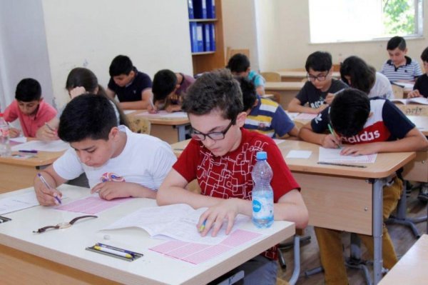 Liseylərin V və VII siniflərinə qəbul üzrə müsabiqə keçirilib