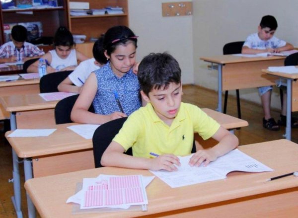 Liseylərin V və VII siniflərinə qəbul üzrə müsabiqə keçirilib
