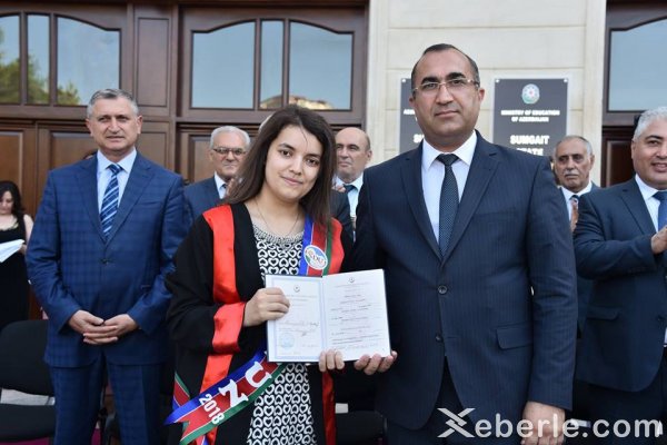 SDU-da Məzun günü təntənə ilə qeyd edildi -FOTOLAR
