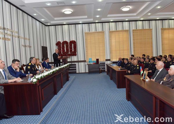 Sumqayıtda polis günü: fəxri fərmanlar, pul mükafatları... - FOTOLAR Sumqayıtda polis günü: fəxri fərmanlar, pul mükafatları... - FOTOLAR