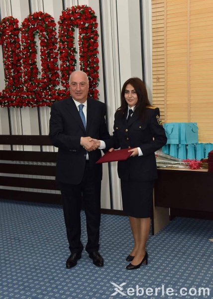 Sumqayıtda polis günü: fəxri fərmanlar, pul mükafatları... - FOTOLAR Sumqayıtda polis günü: fəxri fərmanlar, pul mükafatları... - FOTOLAR