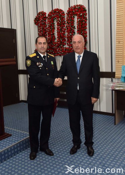 Sumqayıtda polis günü: fəxri fərmanlar, pul mükafatları... - FOTOLAR Sumqayıtda polis günü: fəxri fərmanlar, pul mükafatları... - FOTOLAR