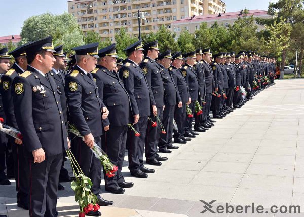 Sumqayıtda polis günü: fəxri fərmanlar, pul mükafatları... - FOTOLAR Sumqayıtda polis günü: fəxri fərmanlar, pul mükafatları... - FOTOLAR