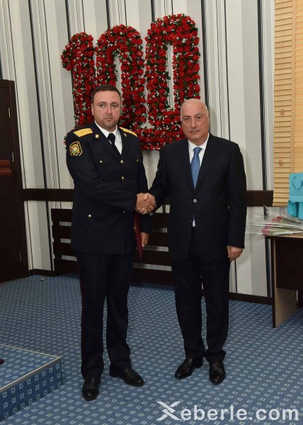 Sumqayıtda polis günü: fəxri fərmanlar, pul mükafatları... - FOTOLAR Sumqayıtda polis günü: fəxri fərmanlar, pul mükafatları... - FOTOLAR