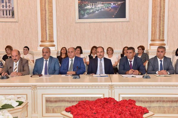 Sumqayıtda məmurlar hesabat verdi - Fotolar Sumqayıtda məmurlar hesabat verdi - Fotolar