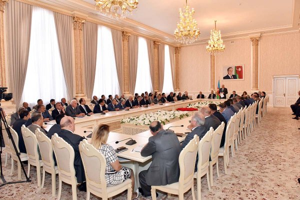 Sumqayıtda məmurlar hesabat verdi - Fotolar Sumqayıtda məmurlar hesabat verdi - Fotolar