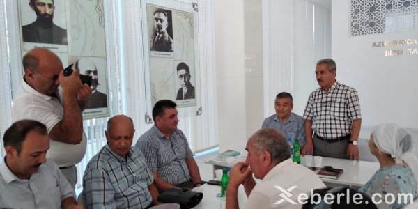 Görkəmli Qazaxıstan şairi Sumqayıtda - FOTOLAR