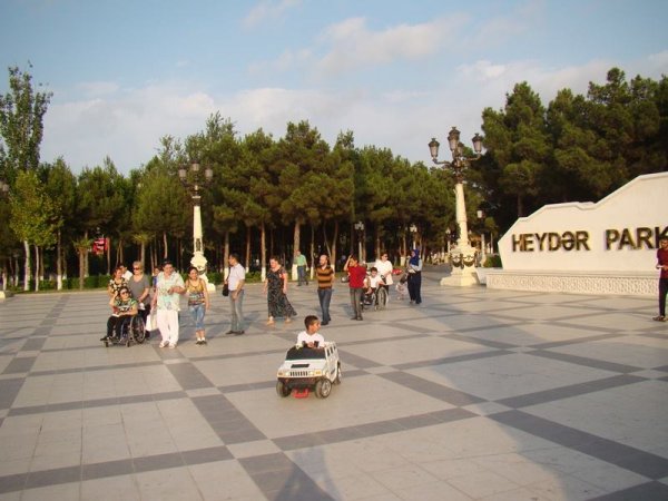 Sumqayıtda əlil və sağlamlıq imkanları məhdud şəxslərin mədəni istirahəti təşkil olunub - FOTOLAR