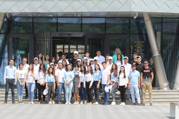 Sumqayıtın “ASAN” könüllüləri yay məktəbində -FOTOLAR