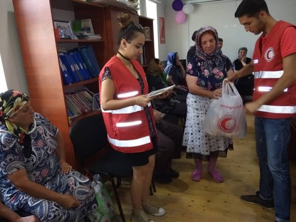 Sumqayıtda qocaları unutmadılar – FOTOLAR