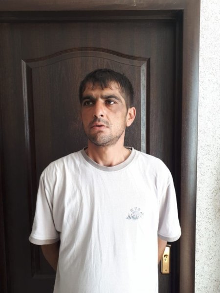 Sükan arxasında narkotik qəbul edən avtobus sürücüsü danışdı (FOTO) Sükan arxasında narkotik qəbul edən avtobus sürücüsü danışdı (FOTO)