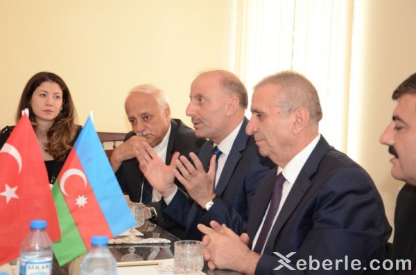 Bosniyalılar Sumqayıt Bələdiyyəsində - VİDEO + FOTOLAR Bosniyalılar Sumqayıt Bələdiyyəsində - VİDEO + FOTOLAR