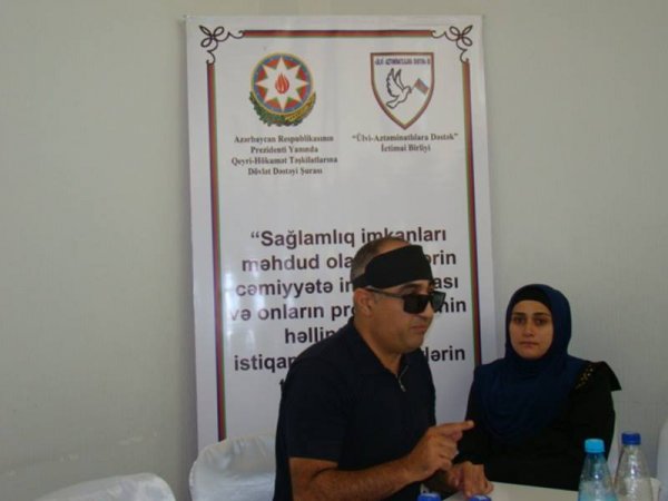 Sumqayıtda sağlamlıq imkanları məhdud olan şəxslərin təhsil almaq imkanları müzakirə olundu - FOTOLAR