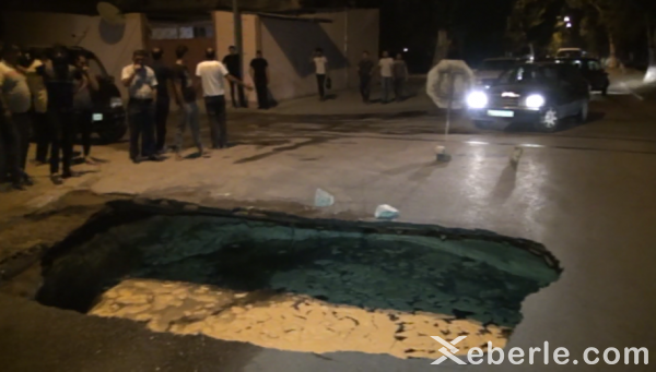 Sumqayıtda  yol çökdü - VİDEO + FOTO