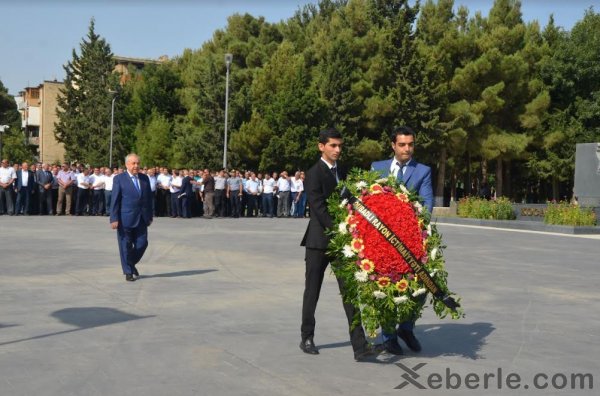 Qubadlılar Sumqayıtda Şəhidlər Xiyabanını ziyarət ediblər - VİDEO + FOTOLAR Qubadlılar Sumqayıtda Şəhidlər Xiyabanını ziyarət ediblər - VİDEO + FOTOLAR