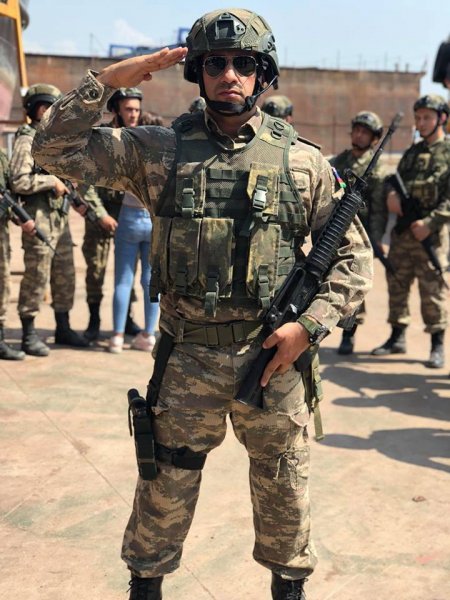Kənan MM Türkiyənin məşhur “Savaşçı” serialında Azərbaycan zabitini canlandırır — FOTOLAR