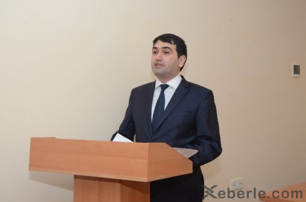 Malik İsaqov 600-dən yuxarı bal toplayan gəncləri mükafatlandırdı - FOTO