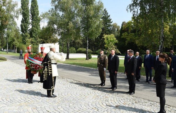 İlham Əliyev Zaqrebdə abidəni ziyarət etdi - FOTOLAR İlham Əliyev Zaqrebdə abidəni ziyarət etdi - FOTOLAR