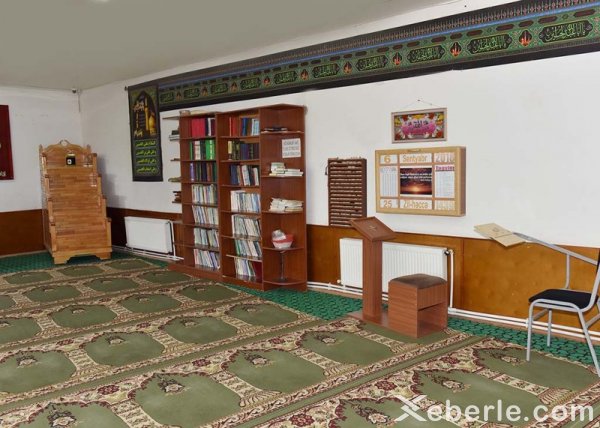 Zakir Fərəcov daha bir məsciddə oldu – FOTOLAR