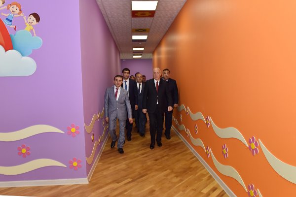 Zakir Fərəcov Sumqayıtda yeni bağçanın açılışını etdi - FOTOLAR